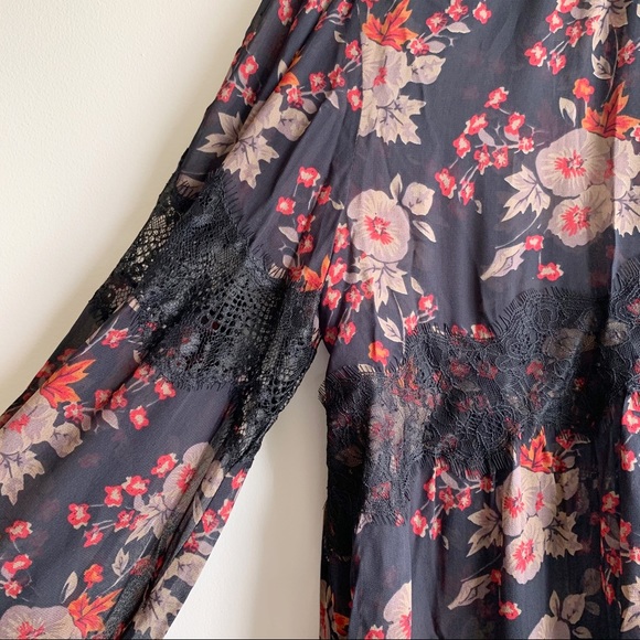 SOLD Zara | Sheer Navy Floral Blouse Lace Accents - Picture 4 of 8